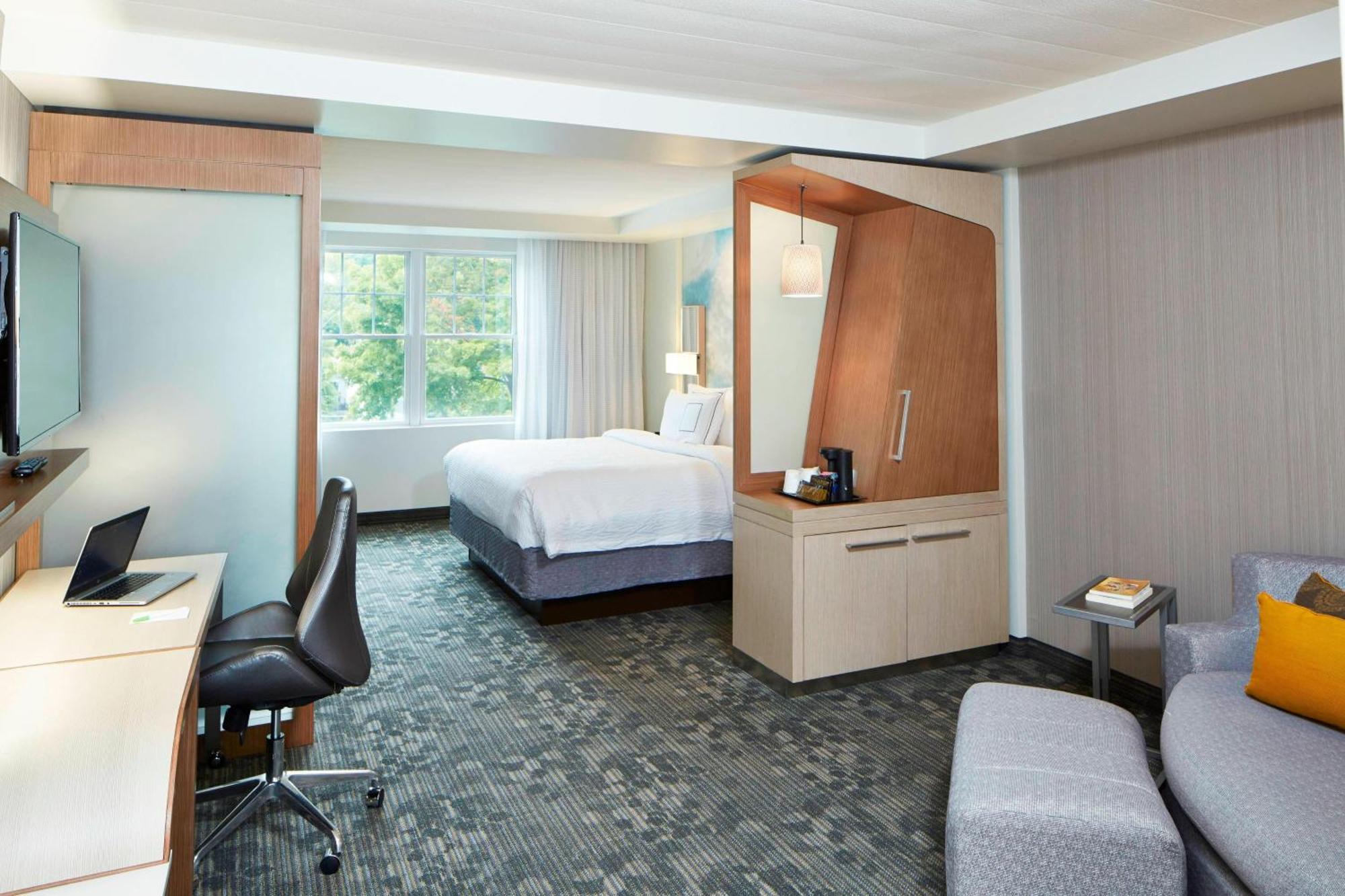 Courtyard By Marriott Lake George Esterno foto
