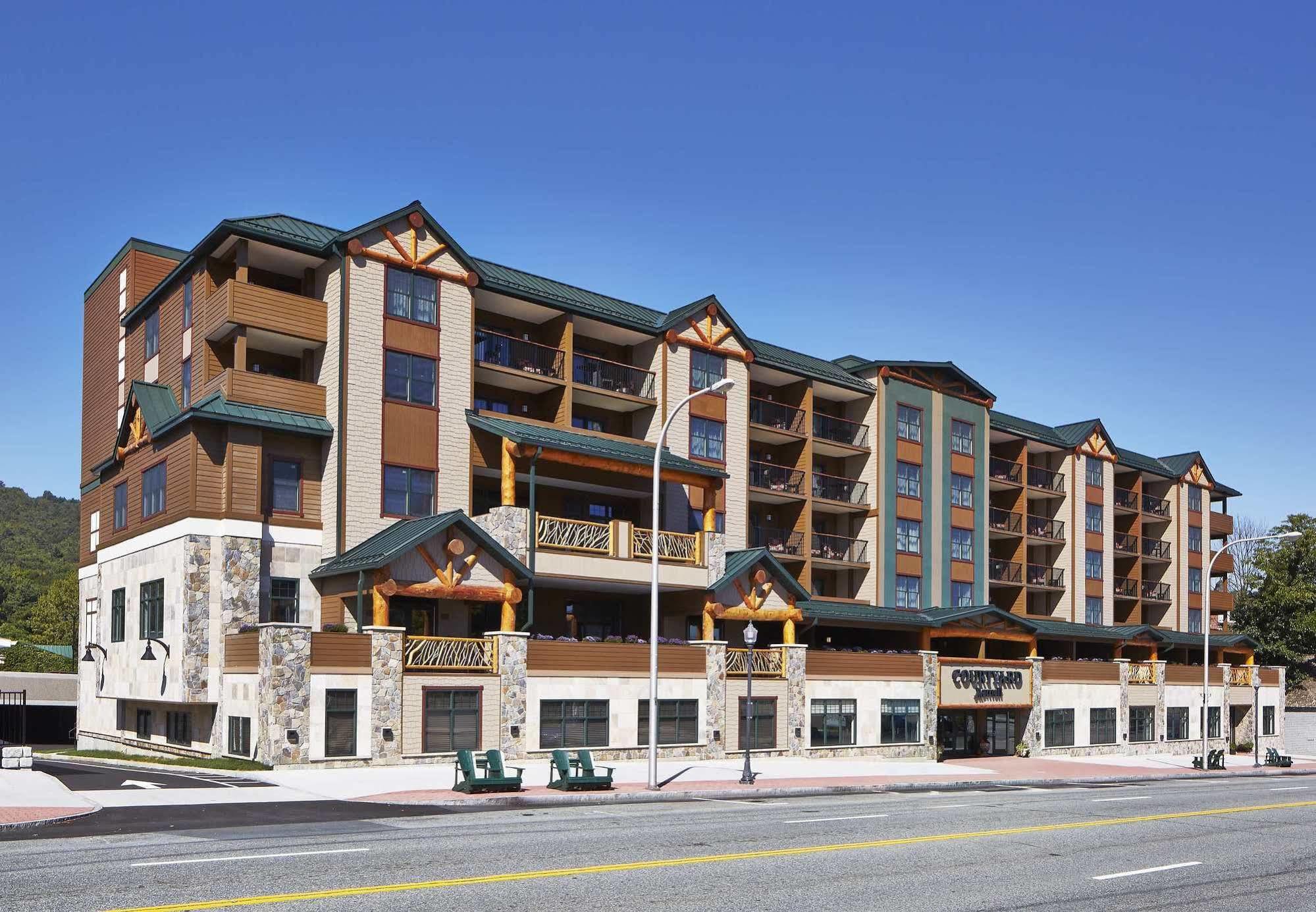 Courtyard By Marriott Lake George Esterno foto